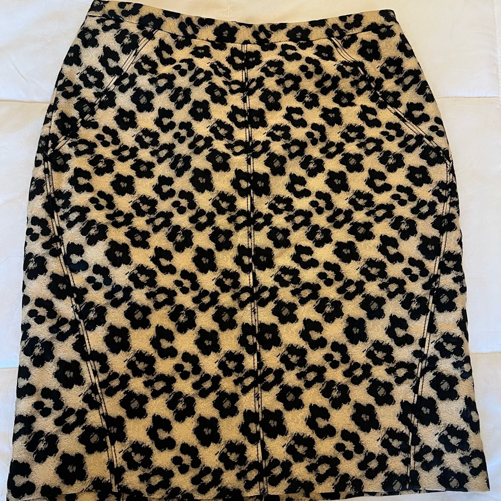Ann Taylor Black and Tan Pencil Skirt